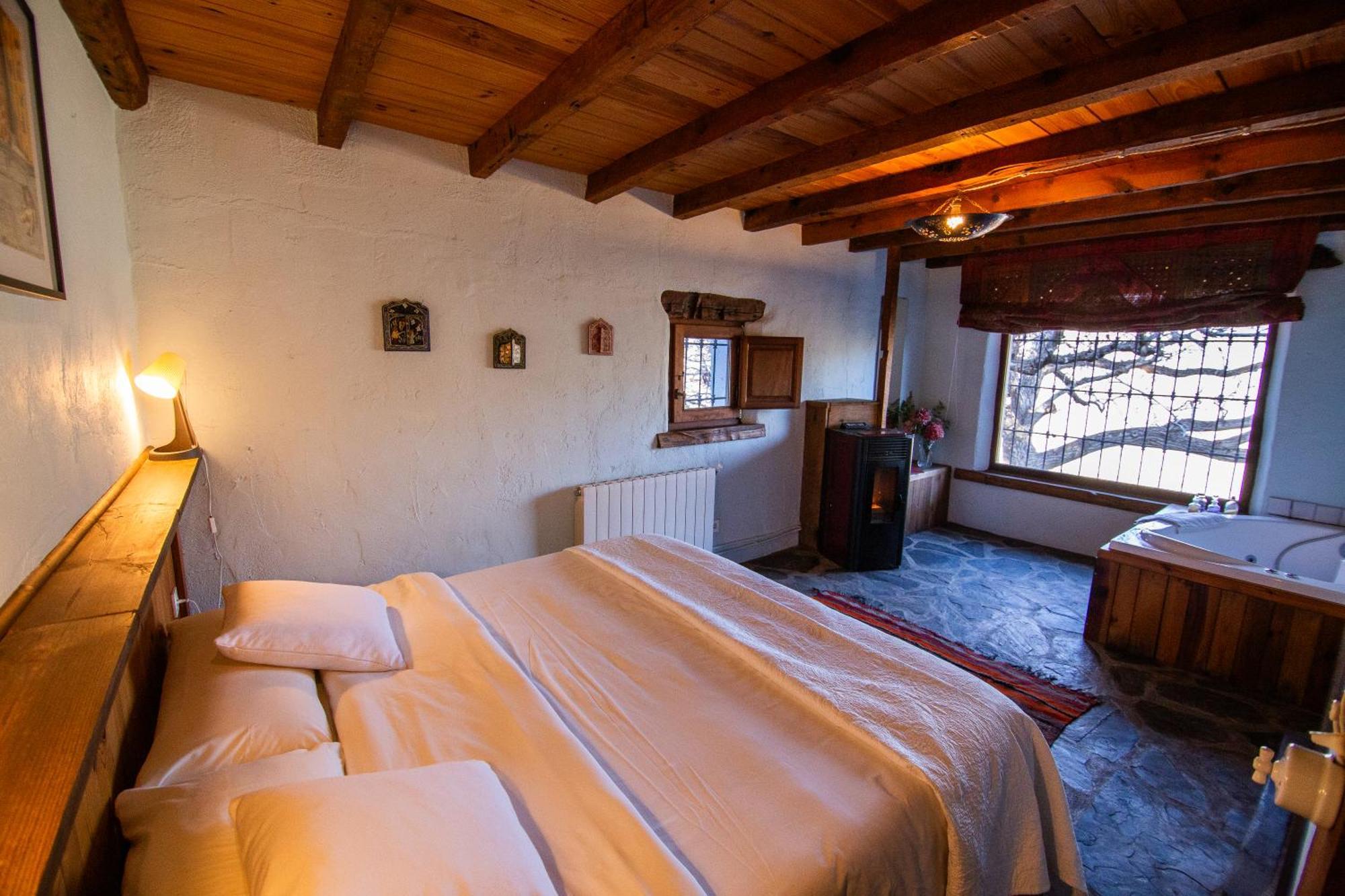 La Casa Del Nogal Villa Guejar-Sierra Bagian luar foto